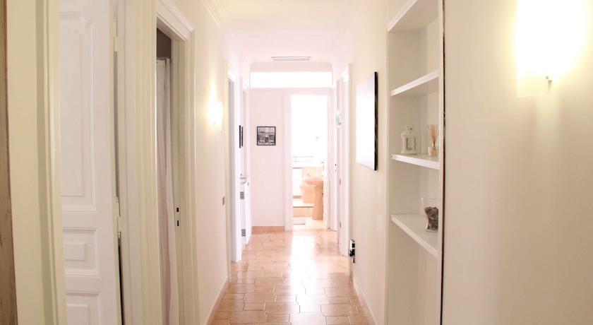 Luxury White House * Roma